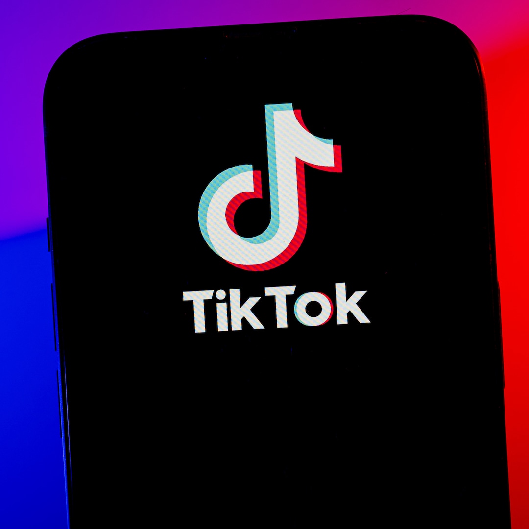 cr_1200x1200-250114145852-TikTok_logo_color_background_GettyImages-2193052862.jpg TikTok Goes Dark Just Hours Before Official Ban in the United States