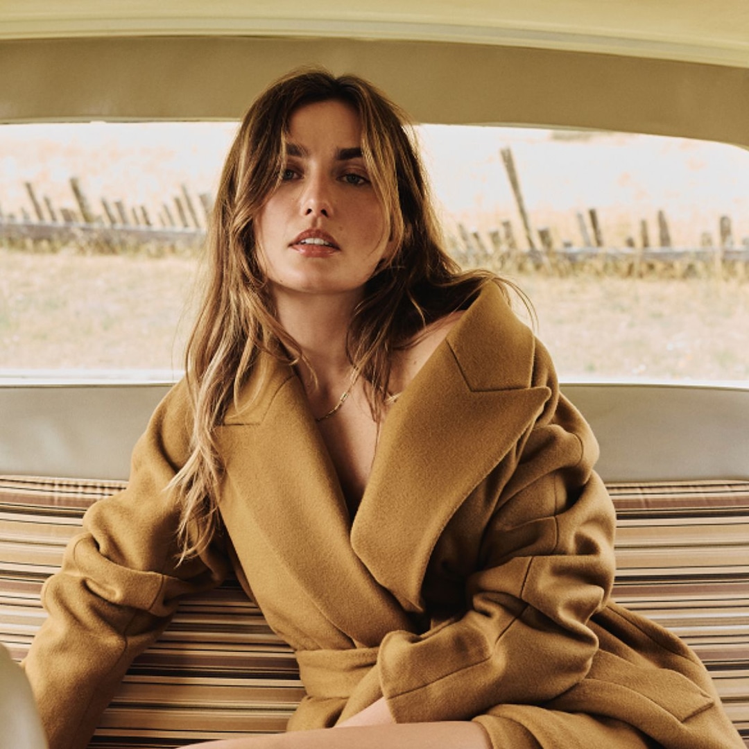 fe727b89-b357-416b-8c19-e711d52b7ecf_1761845930.jpg Banana Republic’s 60% Off Sale-on-Sale Is Here: 8 Under-$100 Finds We’re Buying Now