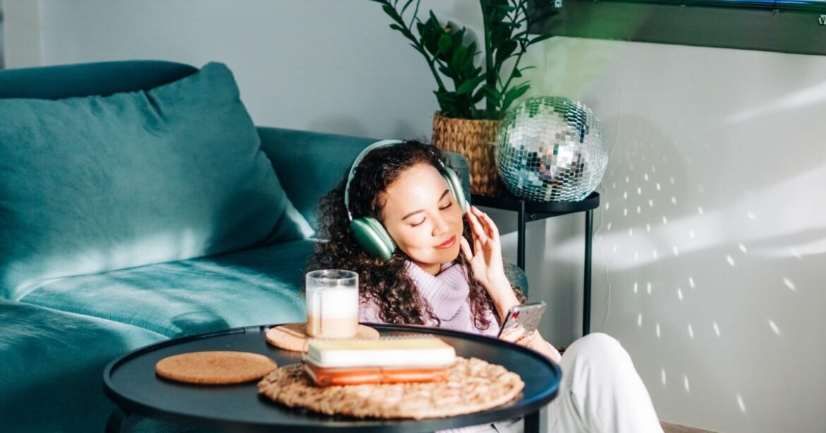 These 30 Cozy Black Friday Deals on Amazon Start at $5, and Are Perfect for Homebodies (Like Us)