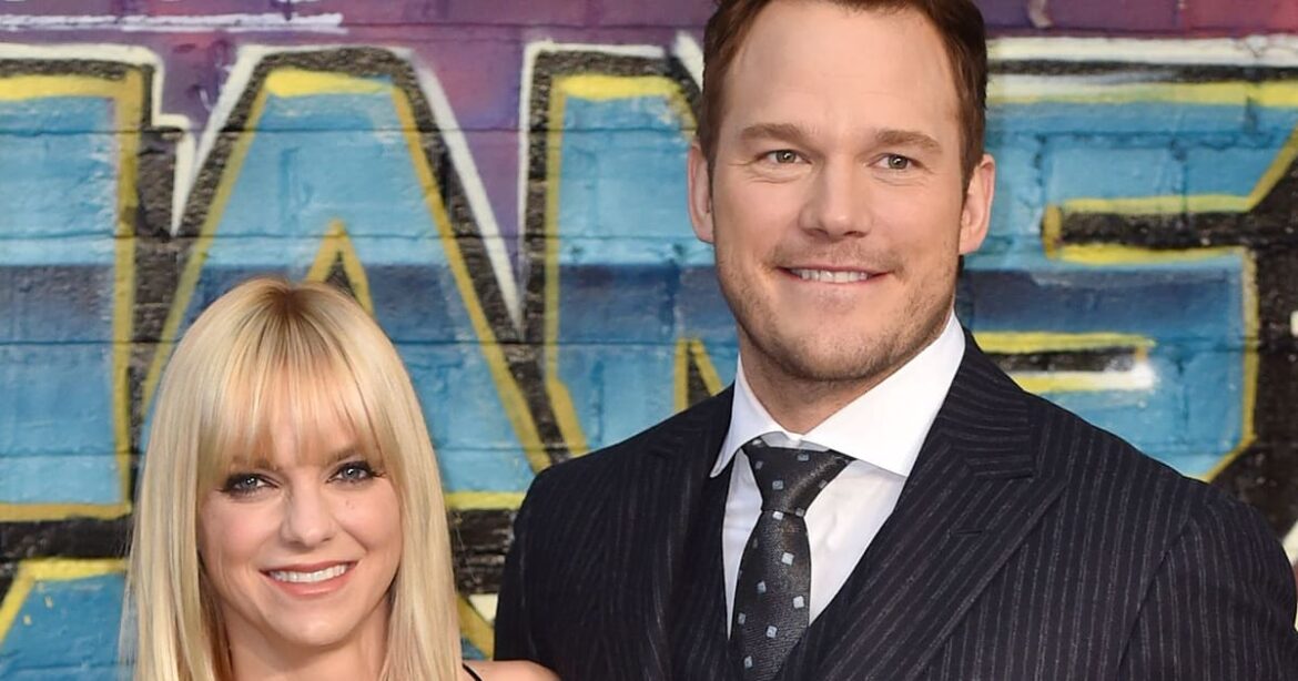 Chris Pratt Shares Hug With Ex-Wife Anna Faris During Rare Thanksgiving Outing