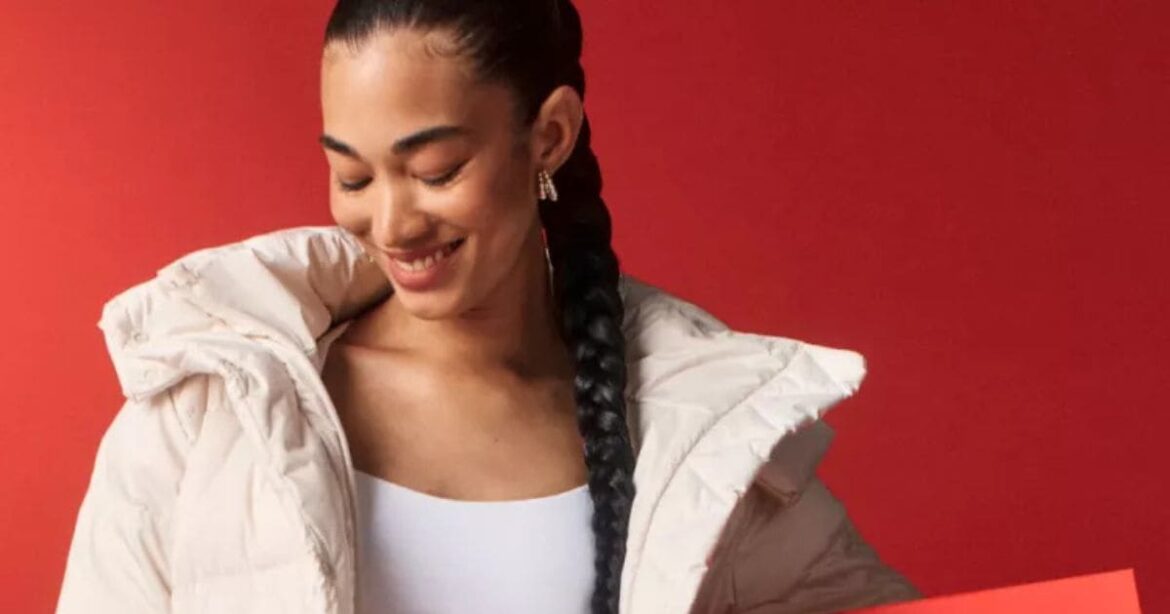 Lululemon Has the Cutest Accessories & Activewear Holiday Gifts Under $100